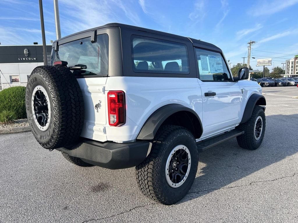 New 2026 Oxford White Ford Base image 4