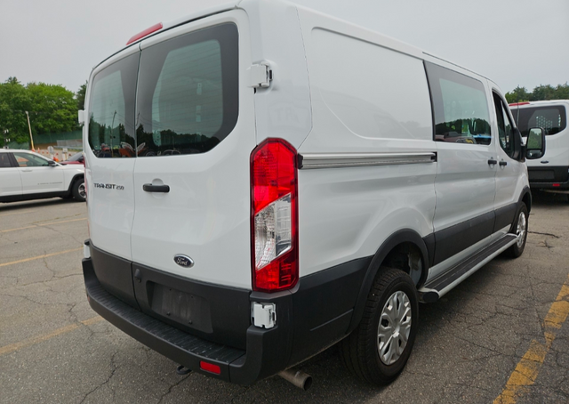 Used 2025 Oxford White Ford Base image 4
