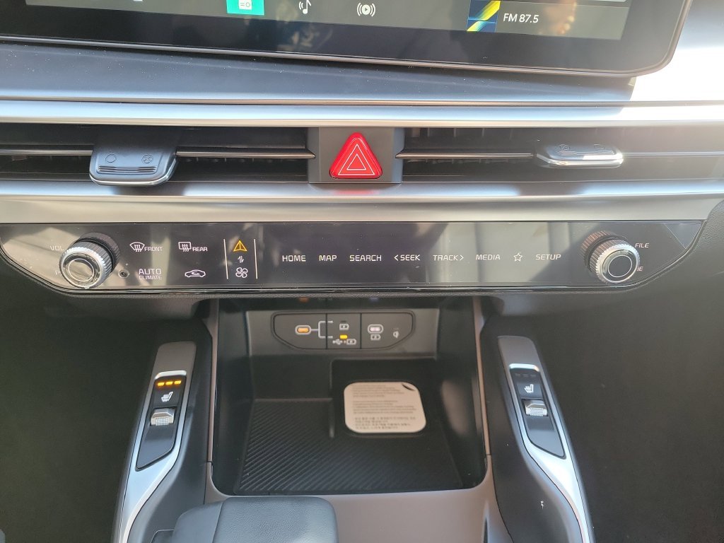 New 2026 Wolf Gray Kia S image 34
