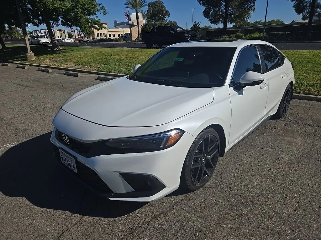2024 Honda Civic Sport Touring CVT's photo
