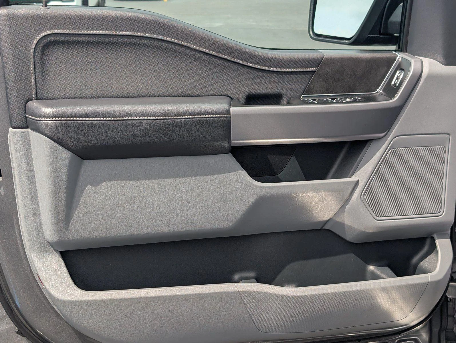 Used 2025 Carbonized Gray Ford XLT image 15