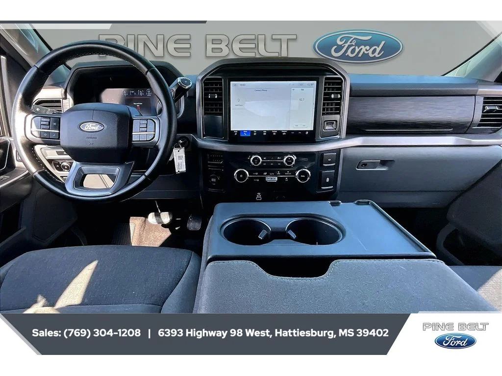 Used 2025 Oxford White Ford XLT image 14
