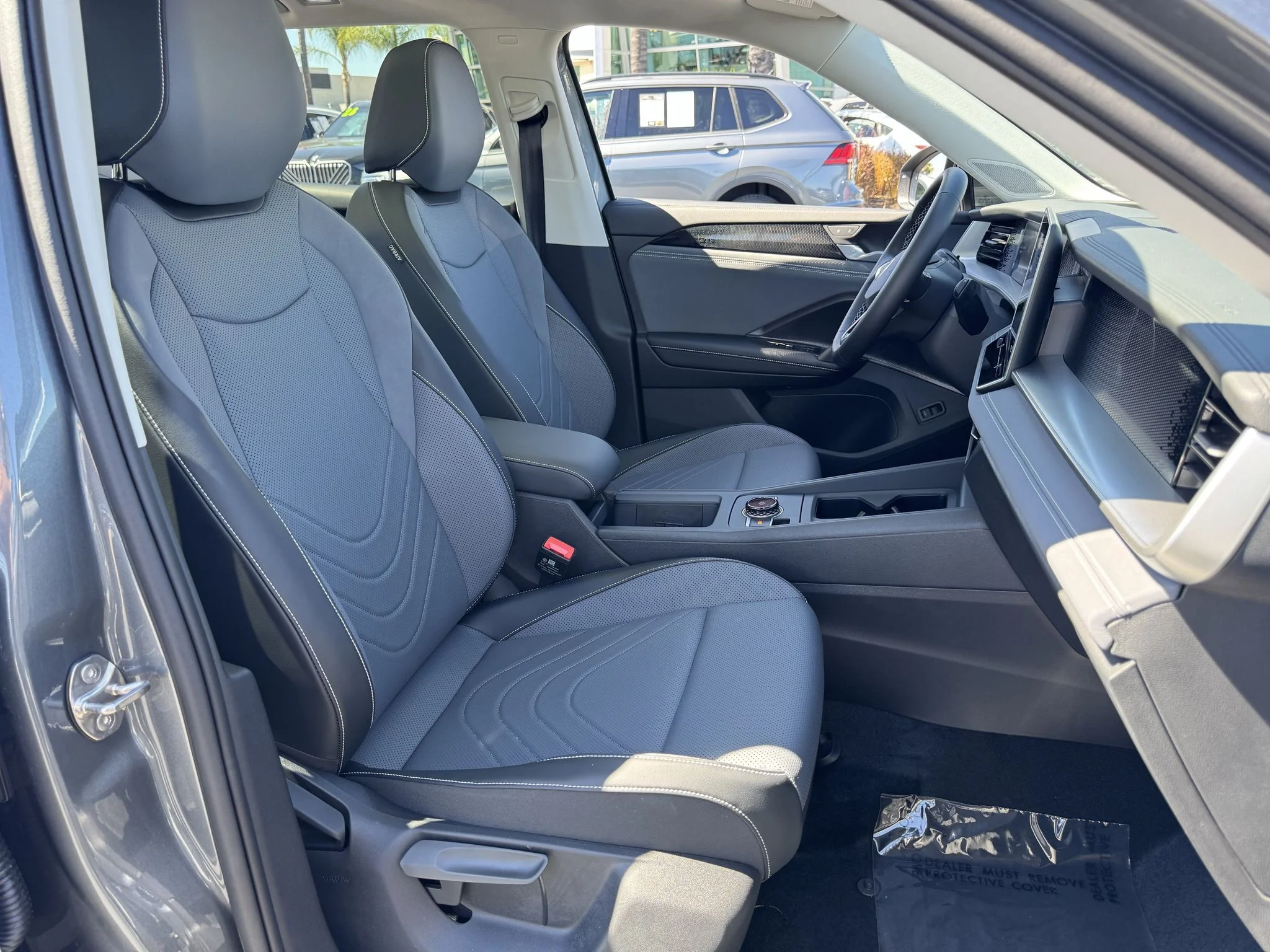 Used 2026 Platinum Gray Metallic Volkswagen SE image 33