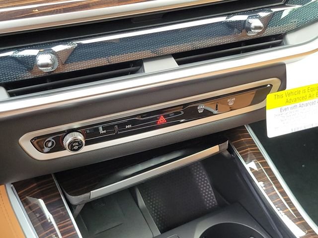 New 2026 White BMW xDrive40i image 23