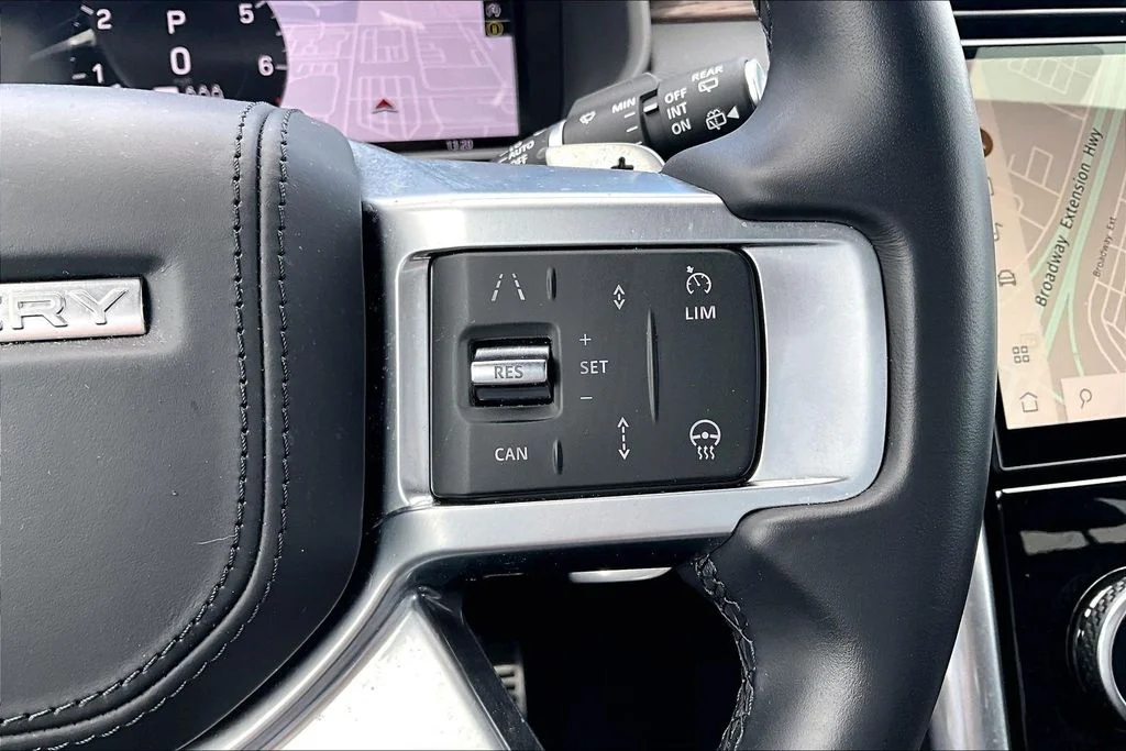 Used 2024 Blue Land Rover Dynamic SE image 20