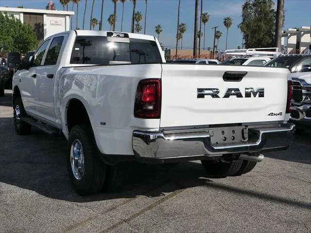 New 2026 Bright White Clear-Coat Exterior Paint RAM TRADESMAN image 5