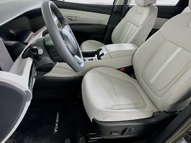 New 2026 Hyundai TUCSON SEL