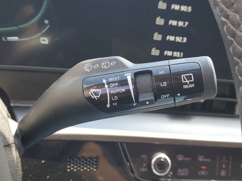 Used 2024 White Kia EX image 21
