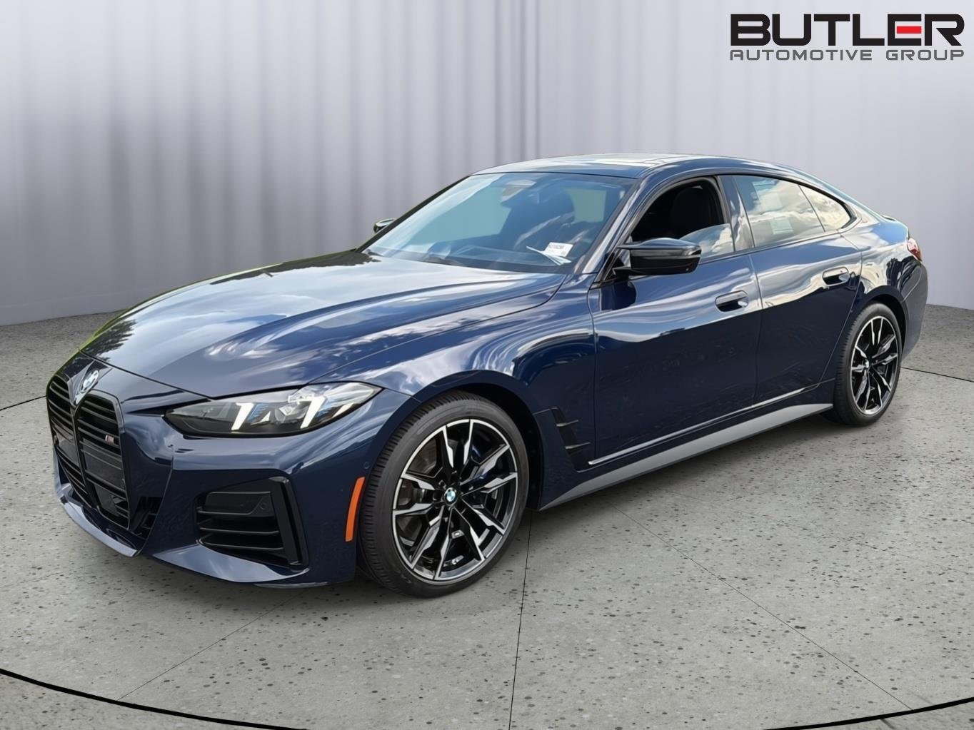 Used 2025 Tanzanite Blue II Metallic BMW M440i xDrive image 2