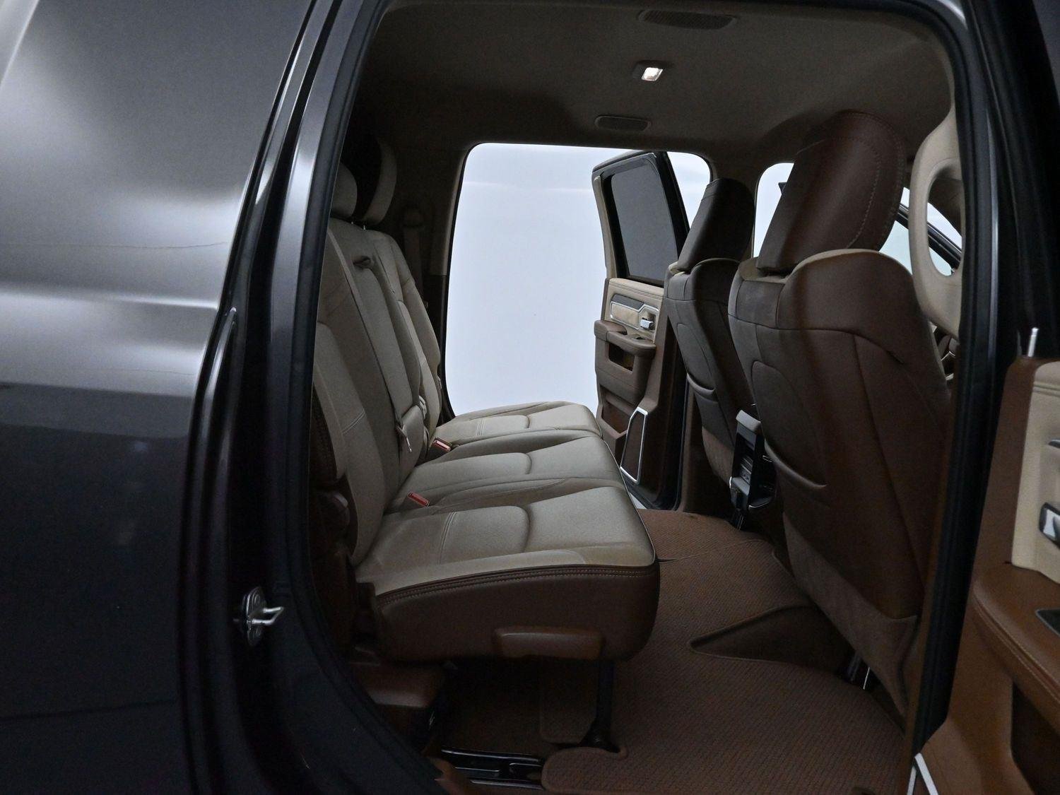 2022 RAM Ram 3500 Pickup Laramie - Photo 33