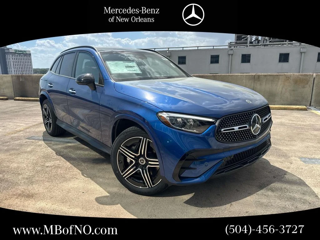 Used 2026 Blue Mercedes-Benz GLC 300 image 1