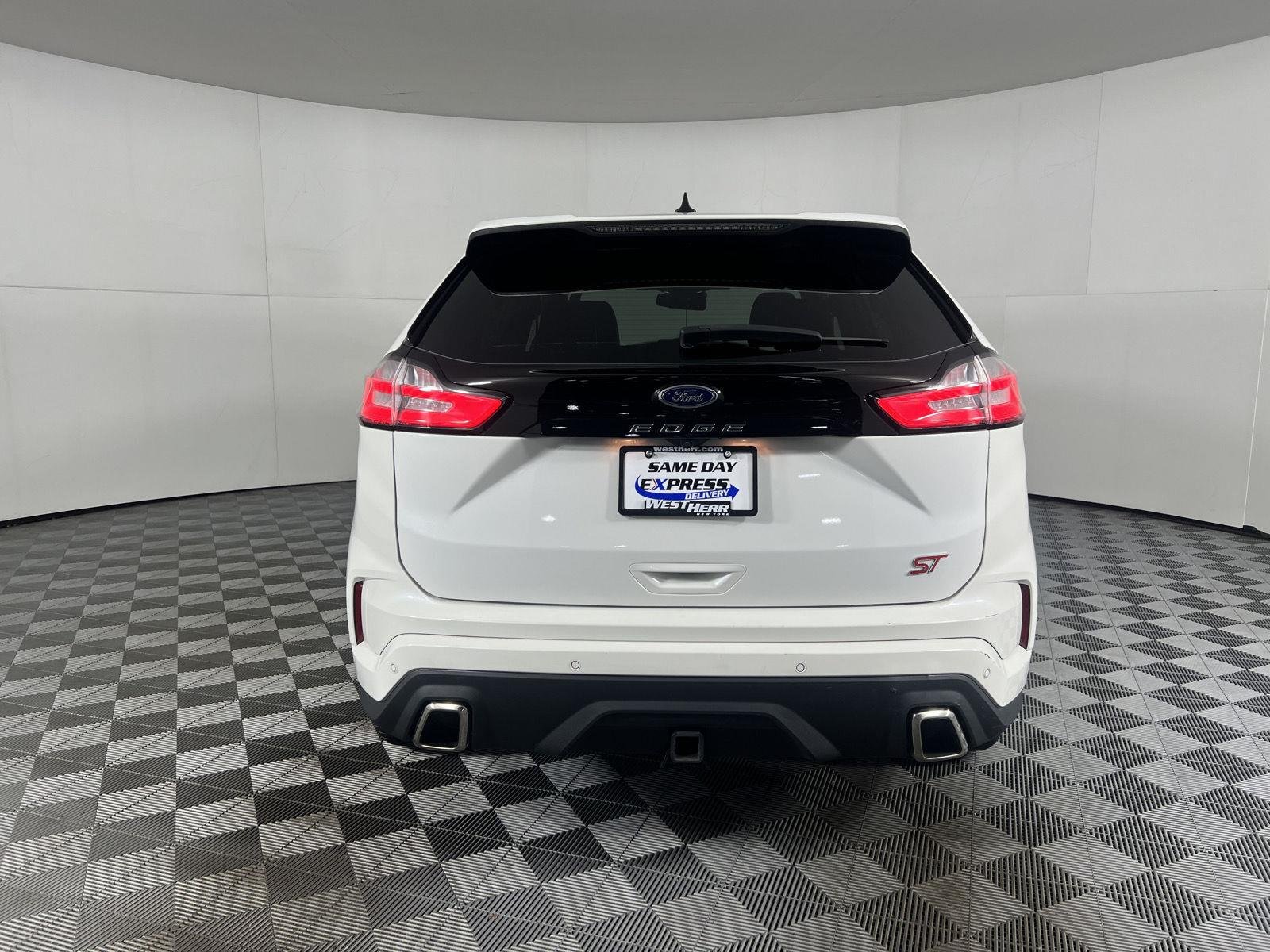 Used 2023 Star White Metallic Tri-Coat Ford ST image 23