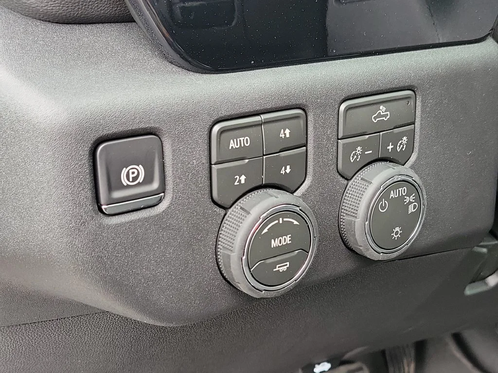 2026 Chevrolet Silverado 1500 LT - Photo 8