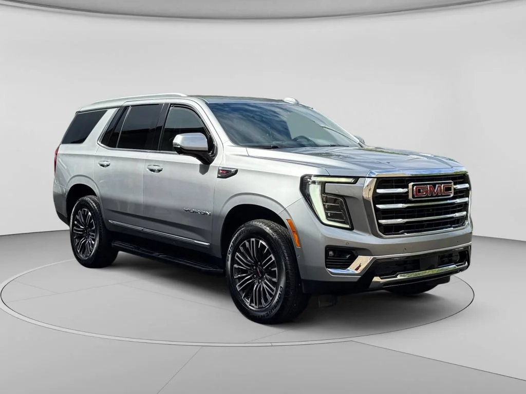 Certified Used 2025 Sterling Metallic GMC Elevation image 7