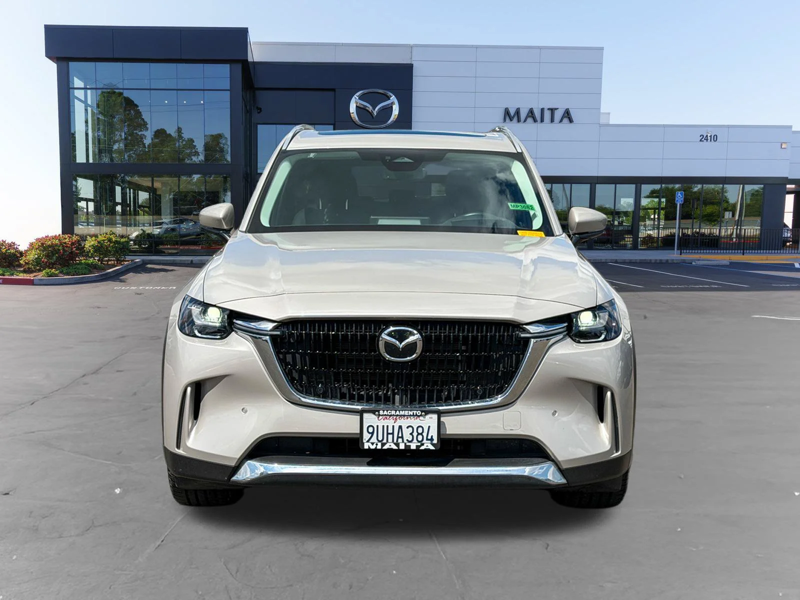 Certified Used 2024 Platinum Quartz Mazda Premium image 11