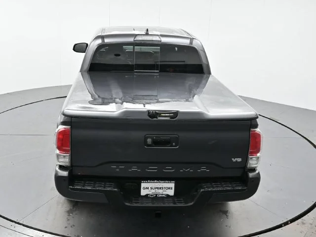 Used 2018 Magnetic Gray Metallic Toyota SR5 image 33