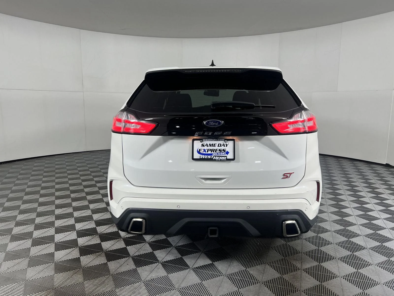Used 2023 Wh Ford ST image 23