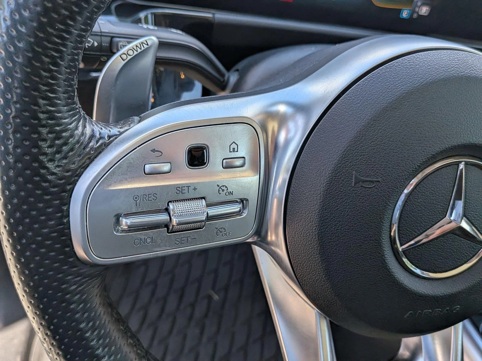 Used 2021 Iridium Silver Metallic Mercedes-Benz AMG® GLA 35 image 19