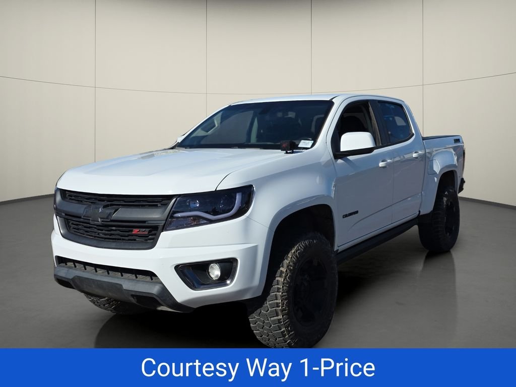 Used 2016 White Chevrolet Z71 image 5