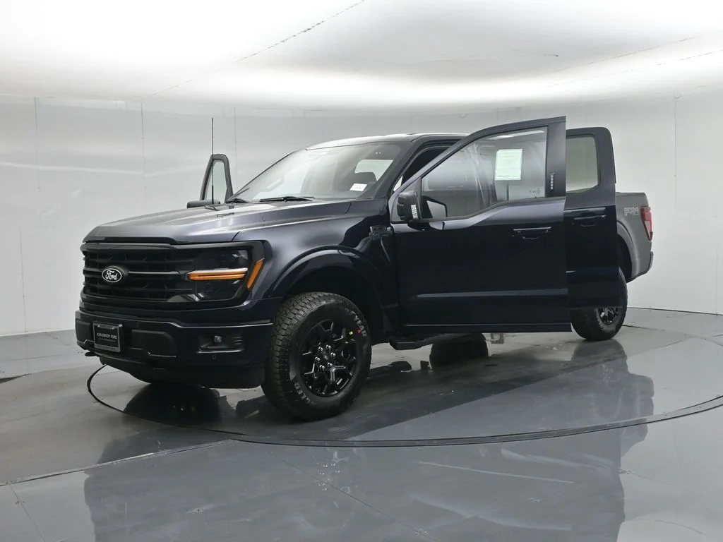 New 2026 Blue Ford XLT image 28