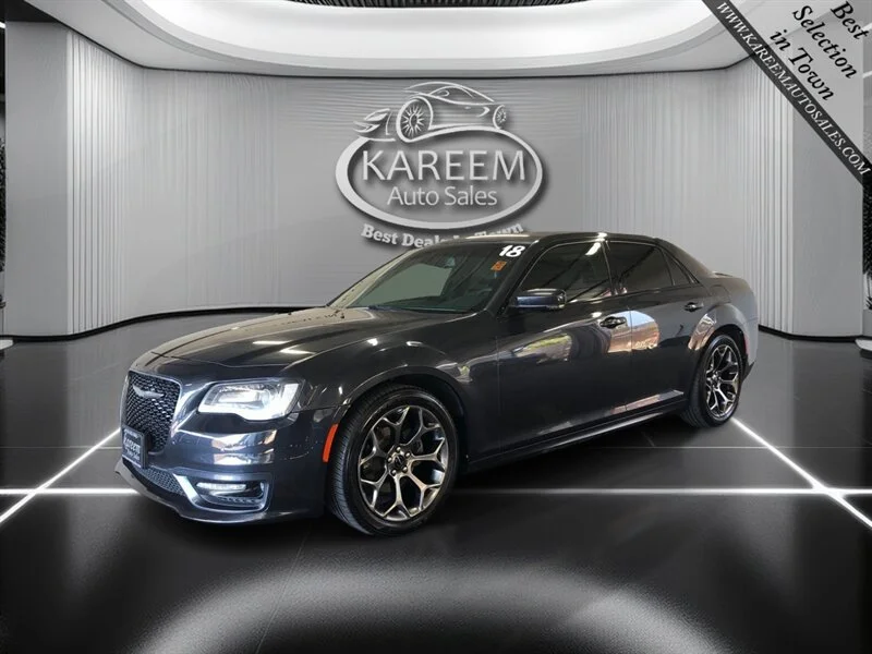 2018 Chrysler 300 S's photo