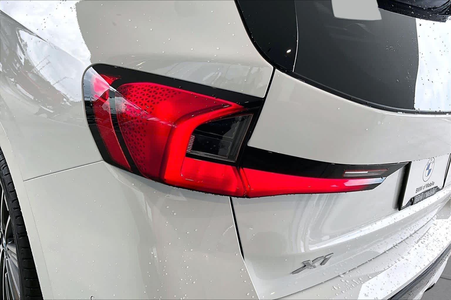 New 2026 Alpine White BMW xDrive28i image 15