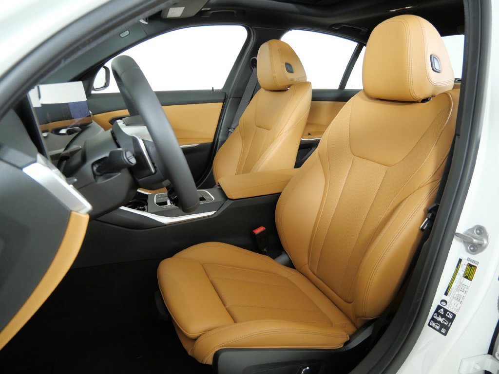 New 2026 Mineral White Metallic BMW 330i xDrive image 34