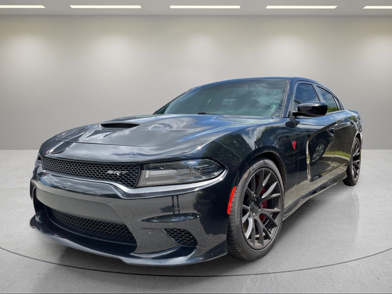 Used 2016 Pitch Black Clearcoat Dodge SRT Hellcat image 1