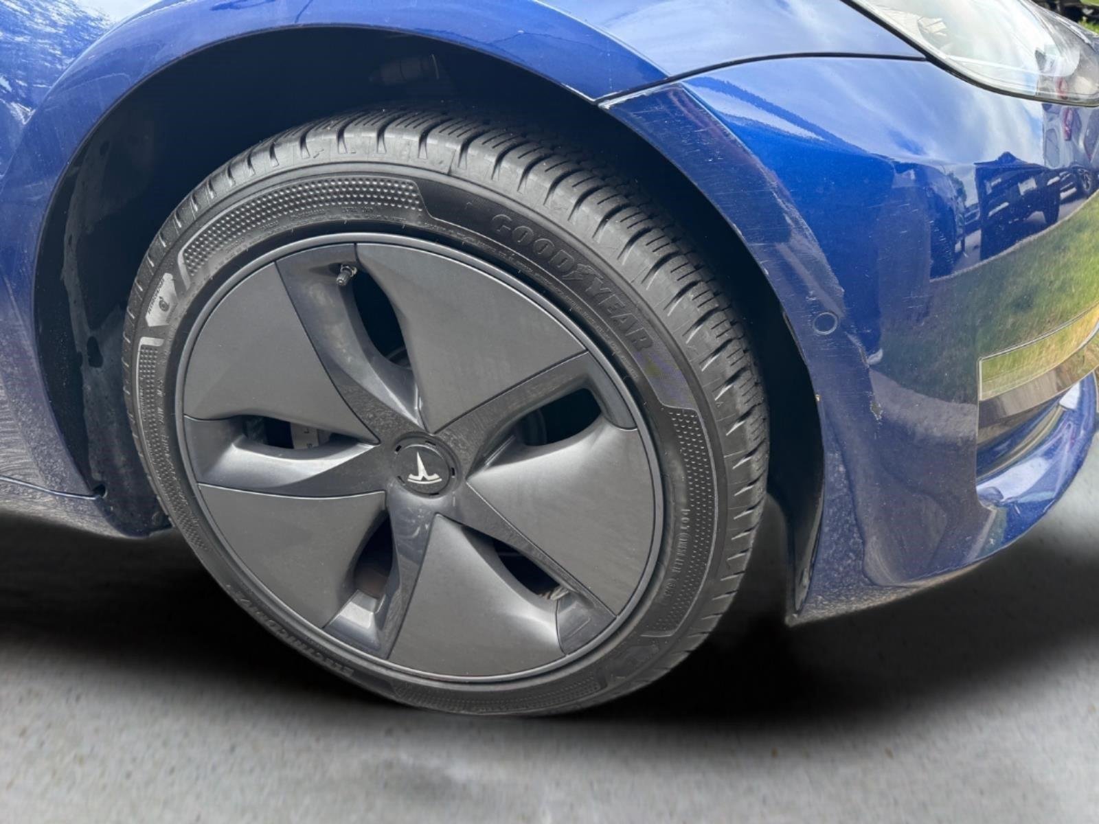 Used 2020 Deep Blue Metallic Tesla Long Range image 14