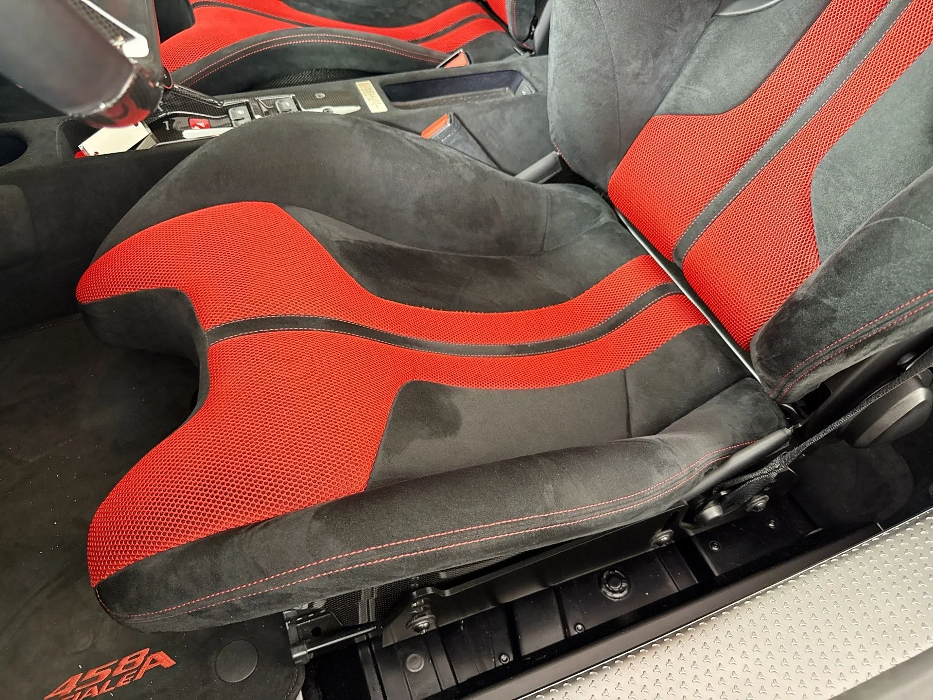 Certified Used 2015 Rosso Corsa Ferrari Base image 18