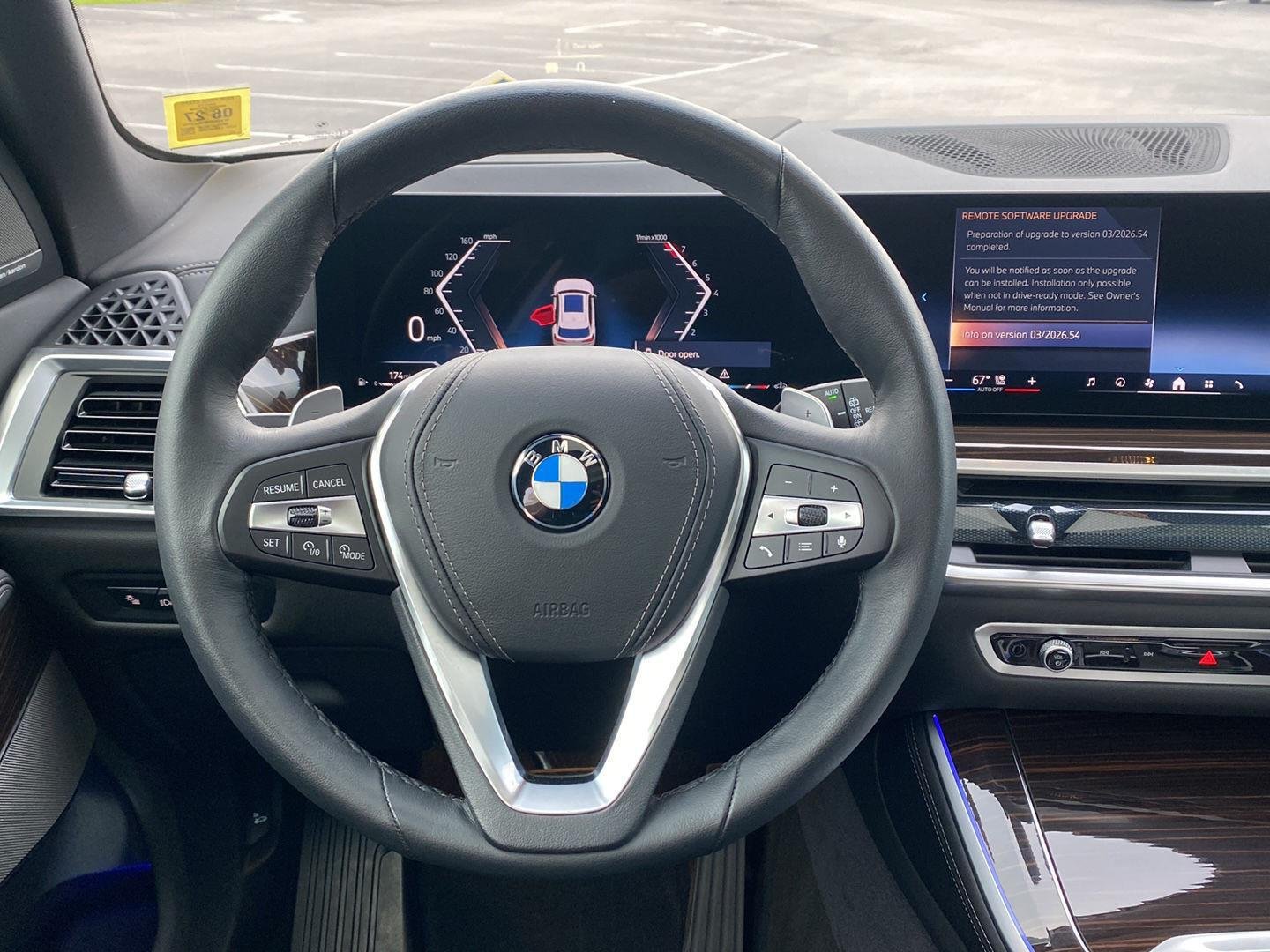 New 2026 Mineral White Metallic BMW xDrive40i image 19