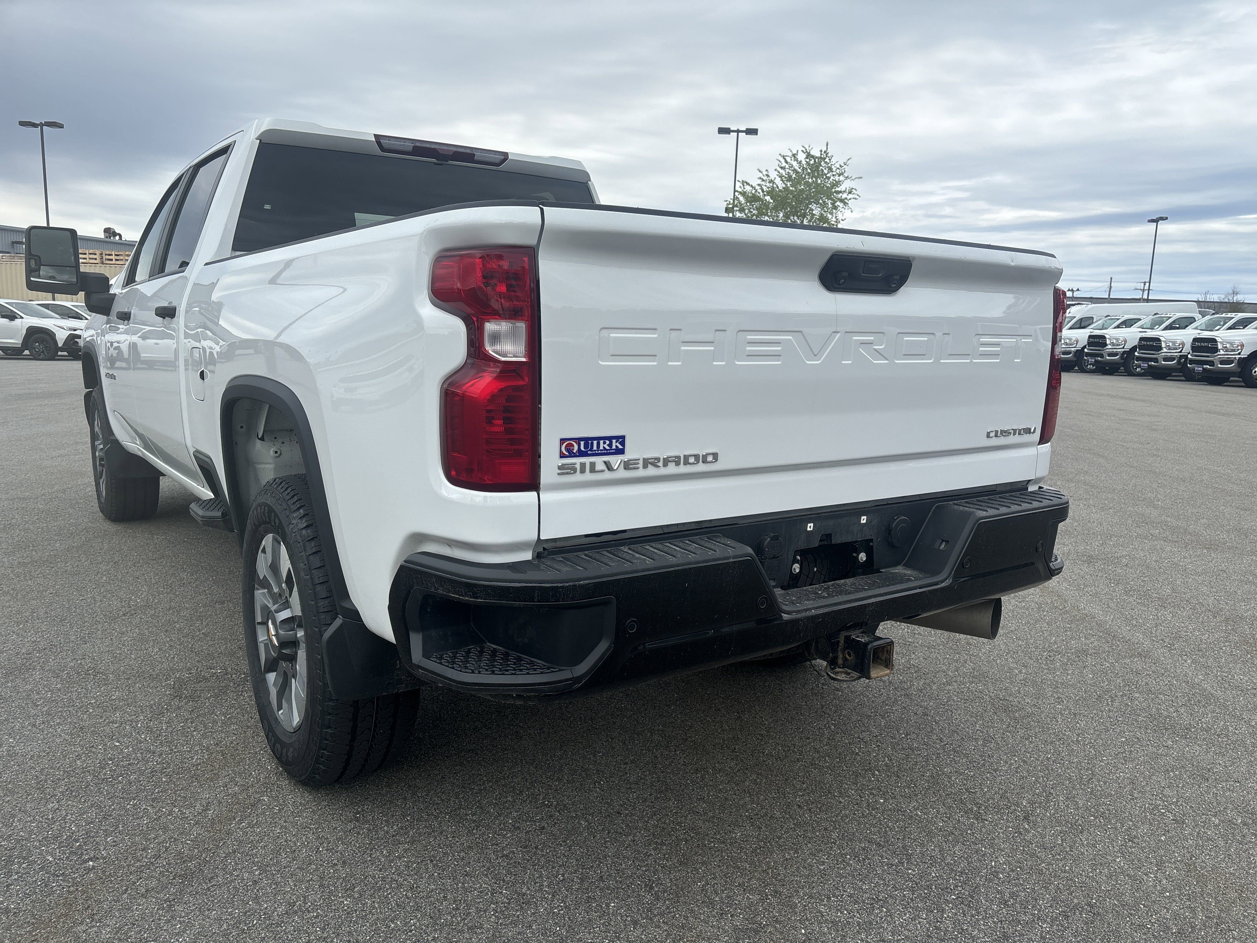 2024 Chevrolet Silverado 2500HD Custom - Photo 3