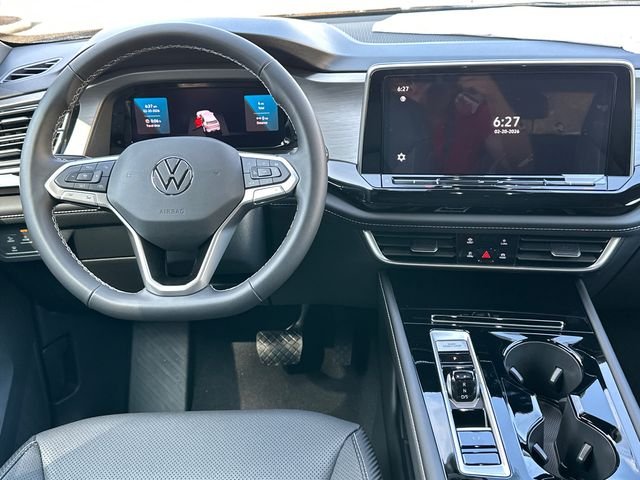 New 2026 Blue Volkswagen 2.0T SE w/Technology image 23