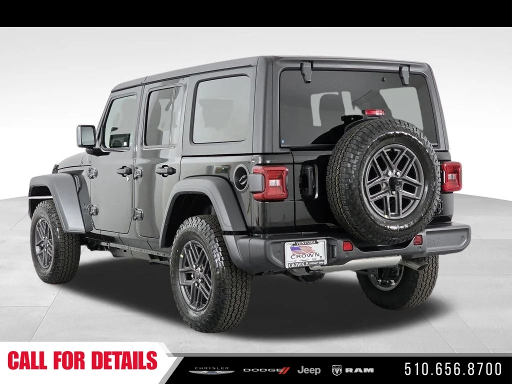 New 2025 Black Clear-Coat Exterior Paint Jeep Sport S image 7