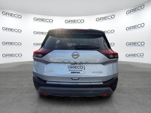 Used 2022 Silver Nissan SV image 6