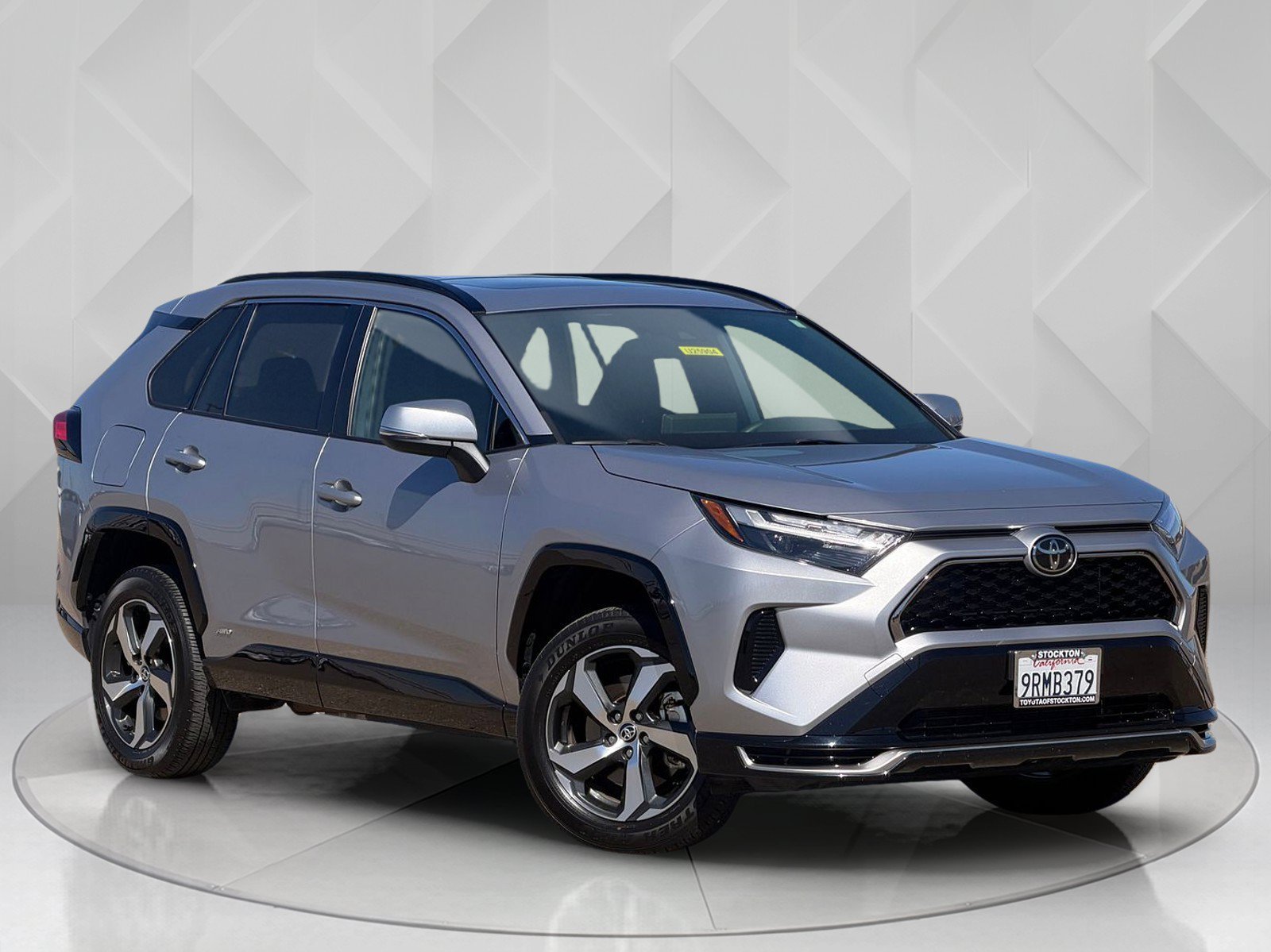 Used 2025 Silver Sky Metallic Toyota SE image 6