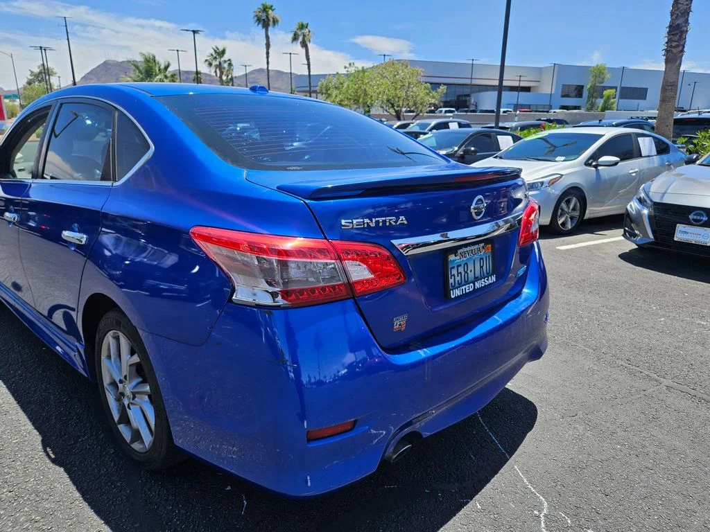Used 2014  Nissan SV image 7