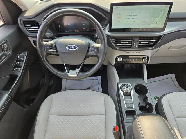 Used 2023 White Ford Active image 14