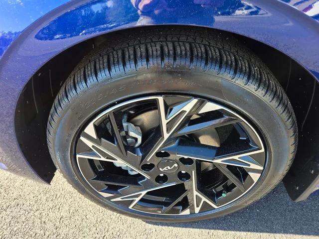 Used 2025 Blue Kia GT-Line image 23