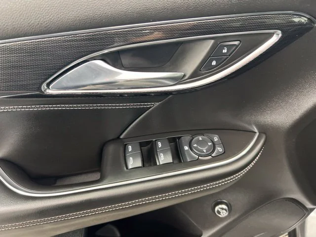 Used 2023 Gray Buick Preferred image 13