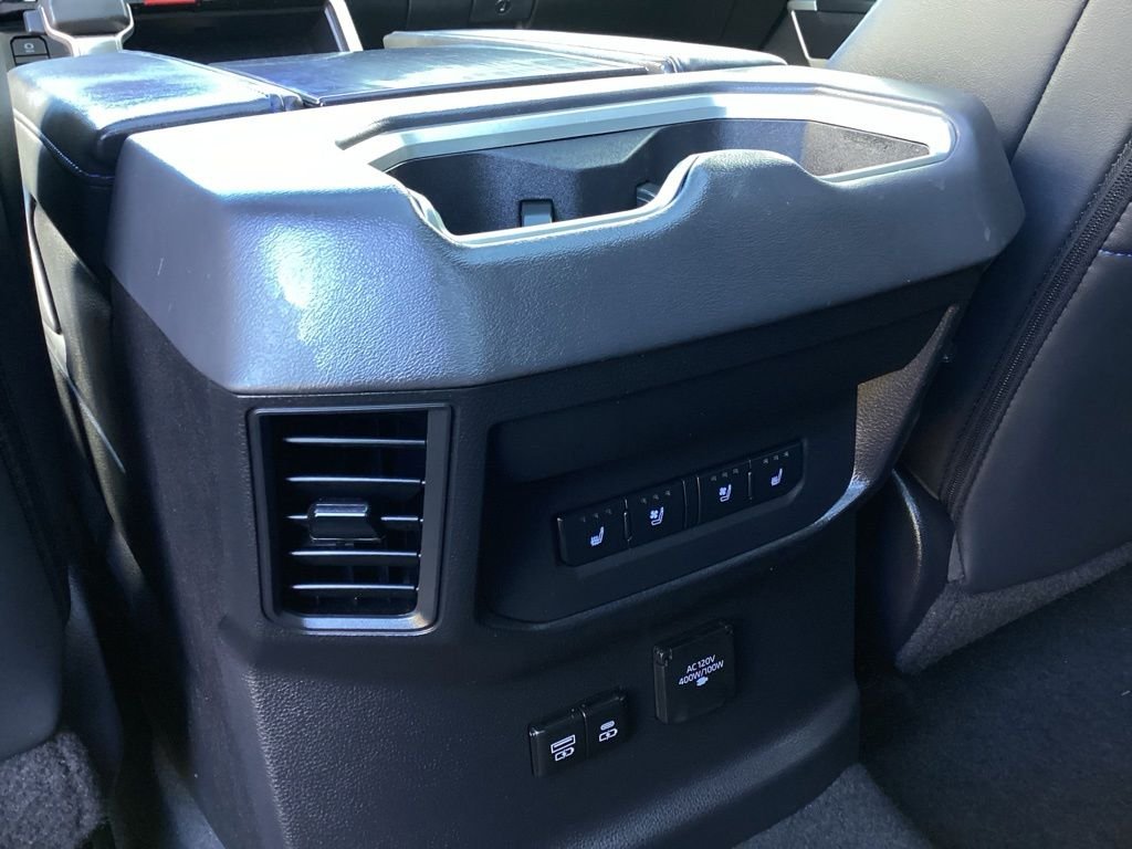 Used 2024  Toyota Platinum image 21