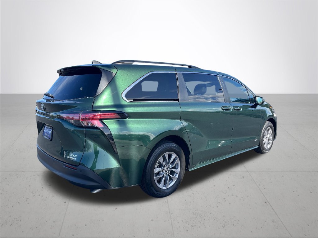 Used 2021 Cypress Toyota XLE image 7