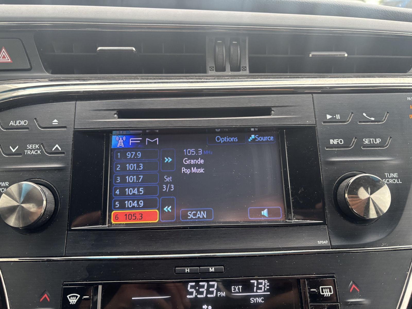 Used 2014  TOYOTA  image 15
