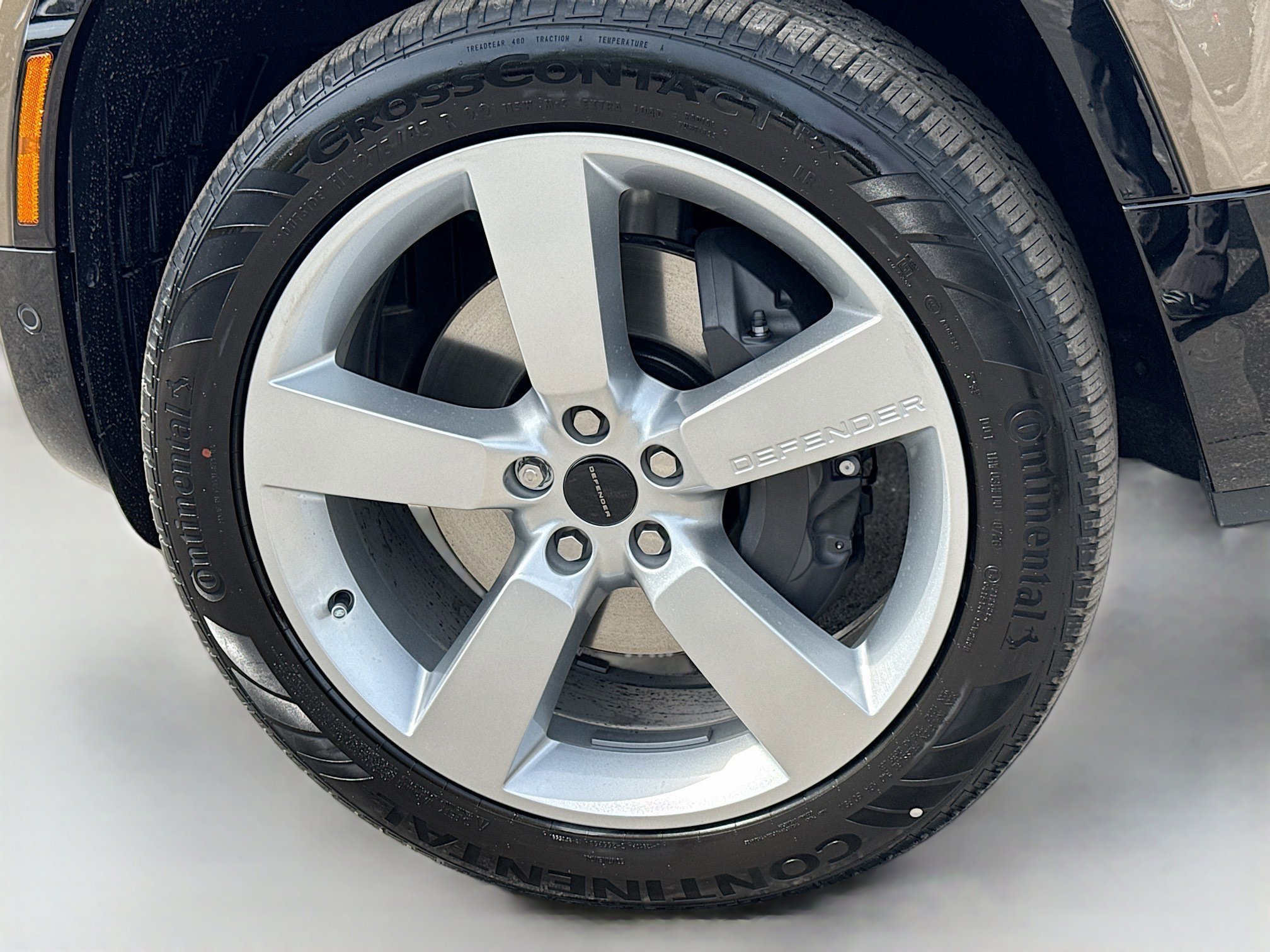 New 2026 Gondwana Stone LAND ROVER X-Dynamic SE image 9