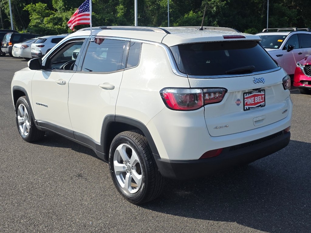Used 2017 White Clear Coat Jeep Latitude image 12