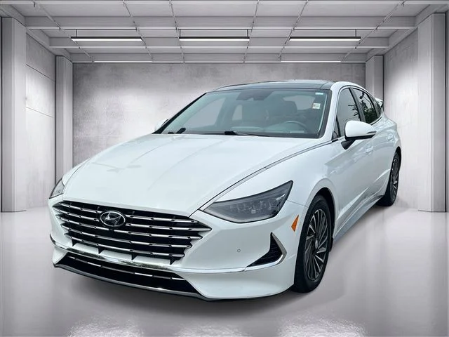 Used 2023 White Hyundai Limited image 7