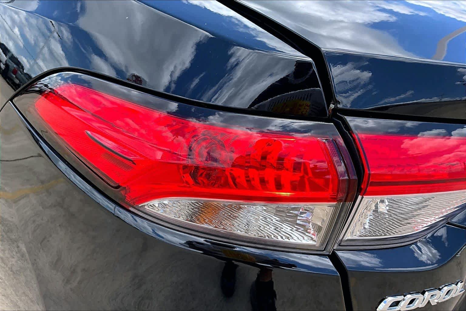 Used 2024 Midnight Black Metallic Toyota LE image 27