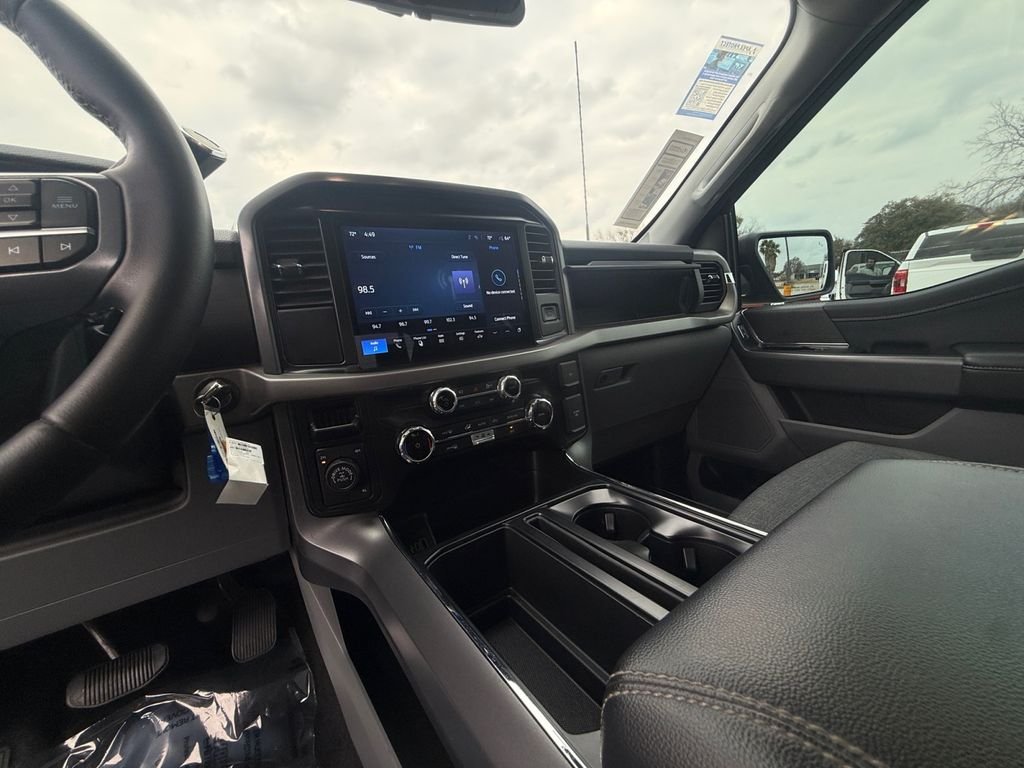 Used 2025 Black Ford XLT image 15