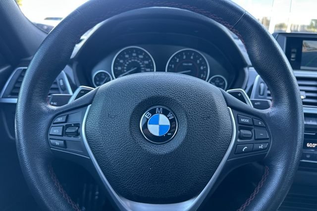 2018 BMW 3 Series 330e - Photo 25