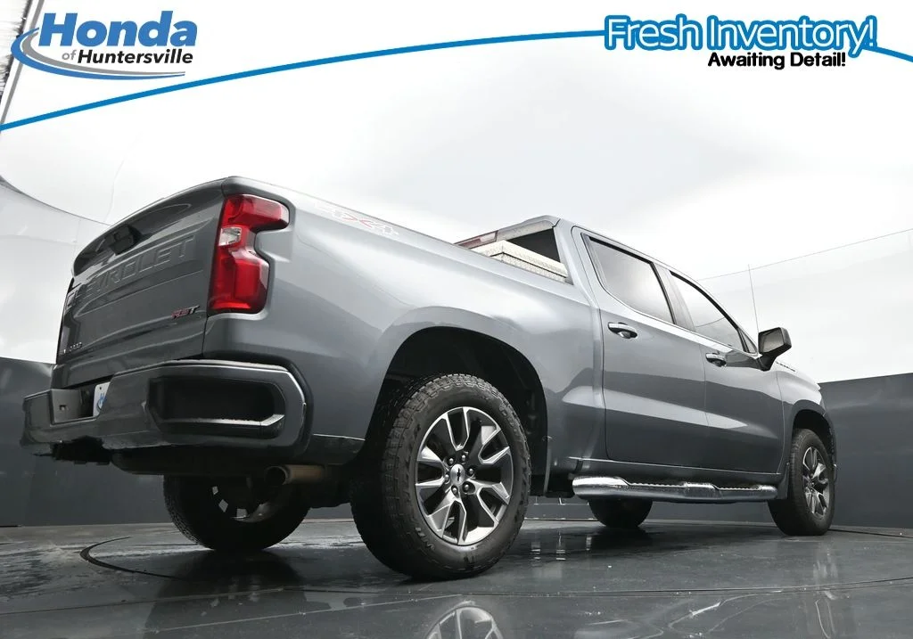 Used 2020 Steel Metallic Chevrolet RST image 33
